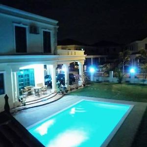 Villa Shamir